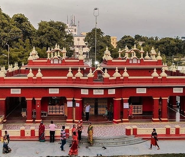Devi Mandir, Muzaffarpur is one of holiest places along with Baba Garib nath Temple in Muzaffarpur