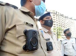 मुजफ्फरपुर ट्रैफिक पुलिस हुई स्मार्ट . बॉडी वार्न कैमरा से हुई लैश, ऑनलाइन मॉनीटरिंग शुरू