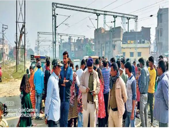 रेलवे ट्रैक किनारे मिला माड़ीपुर के युवक का शव, हत्या की आशंका