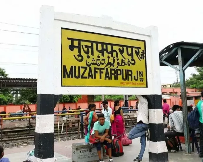 01_04_2023-muzaffarpur_junction